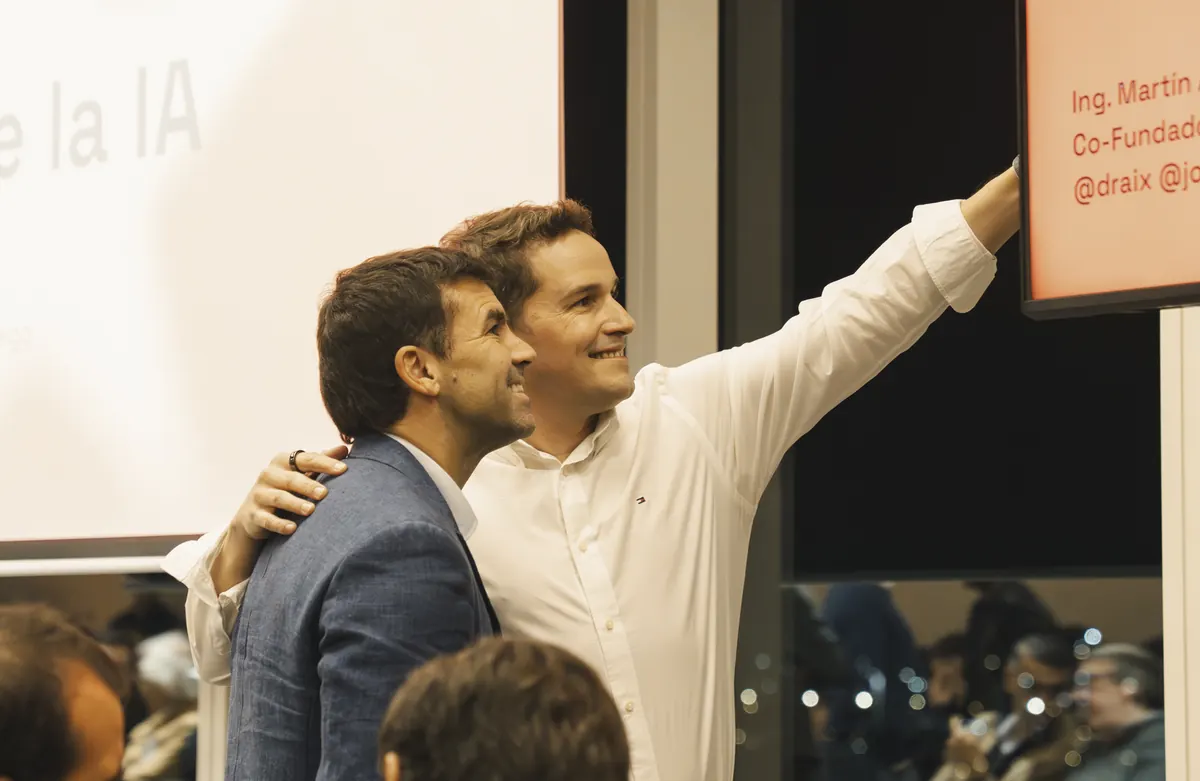 Martín Alcalá and Juan Olloniego at the event on AI in China